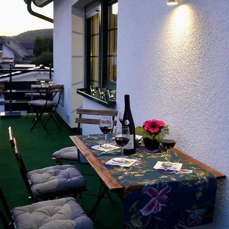 FeWo „Im Tal der roten Traube“ Apartment *